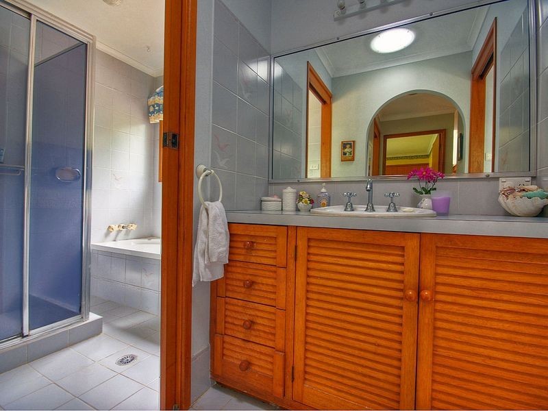 8 Mcintosh Road, Bentley NSW 2480