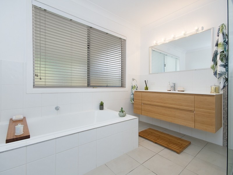 23 Whispering Valley Drive, Richmond Hill NSW 2480