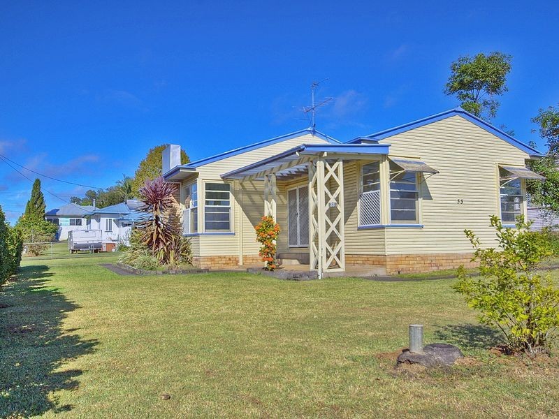 33 Caldwell Avenue, East Lismore NSW 2480