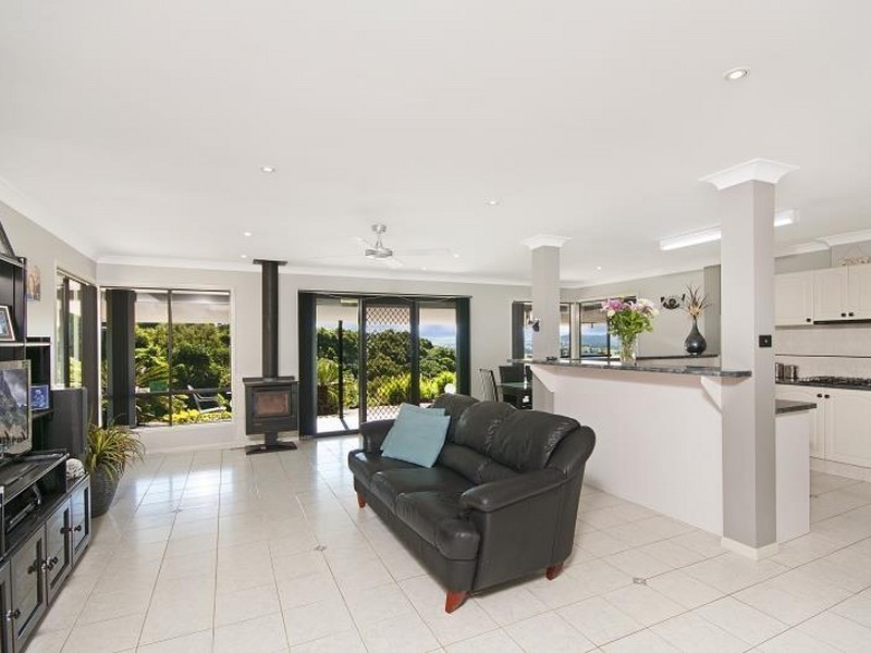 52 Whispering Valley Drive, Richmond Hill NSW 2480