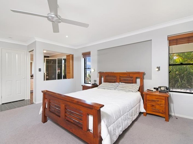 52 Whispering Valley Drive, Richmond Hill NSW 2480