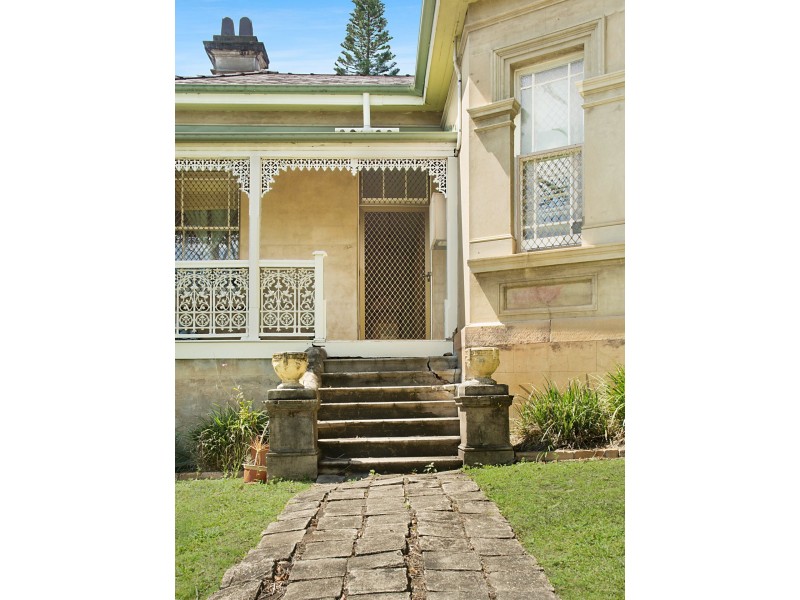 42 Cathcart Street, Girards Hill NSW 2480