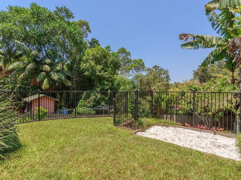 16 Beaumont Drive, East Lismore NSW 2480
