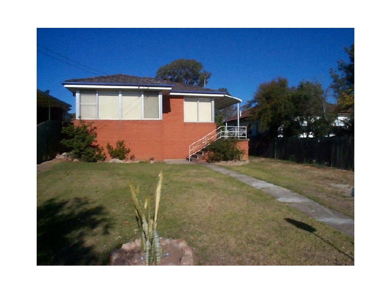 33 Woods Street, Riverstone NSW 2765