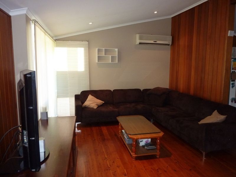 5 Gladstone Parade, Riverstone NSW 2765