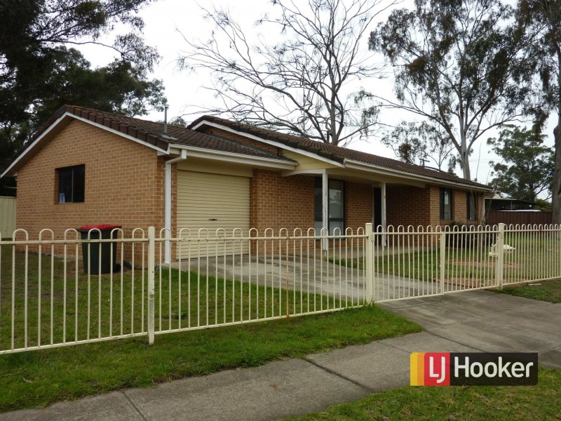 2 Crown Street, Riverstone NSW 2765