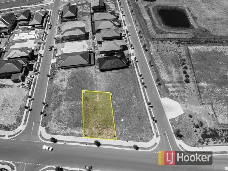 29 Valletta Drive, Box Hill NSW 2765