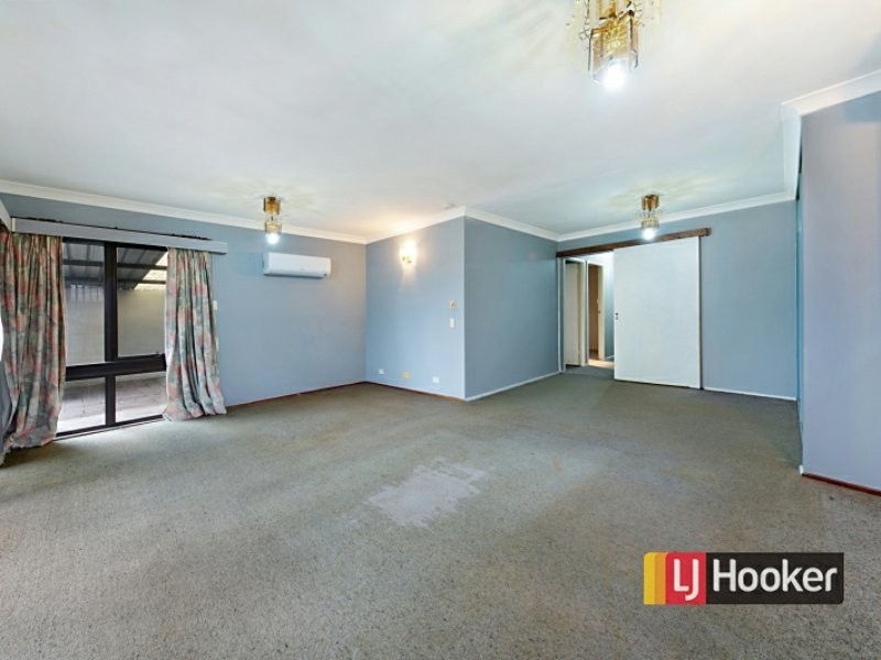 22 Olliver Crescent, St Clair NSW 2759