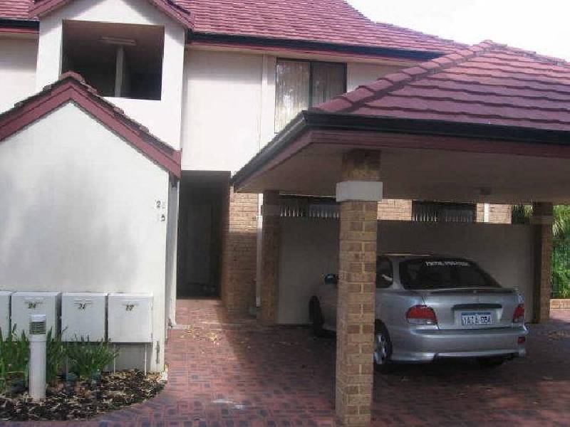 15/20 Gochean Avenue, Bentley WA 6102