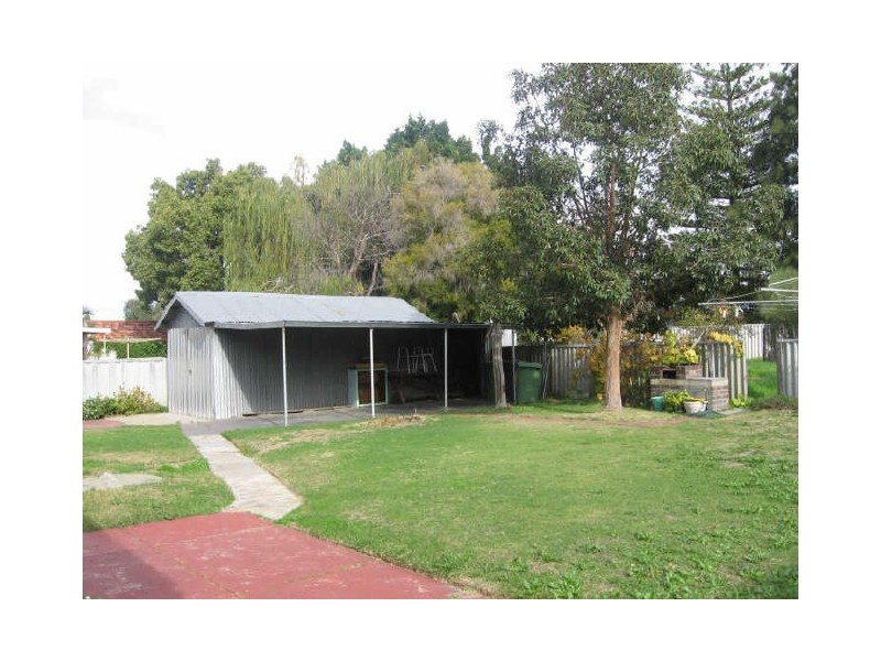 475 Sevenoaks Street, Beckenham WA 6107