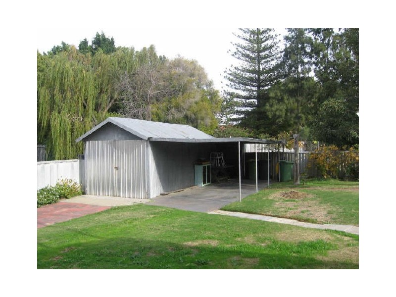 475 Sevenoaks Street, Beckenham WA 6107