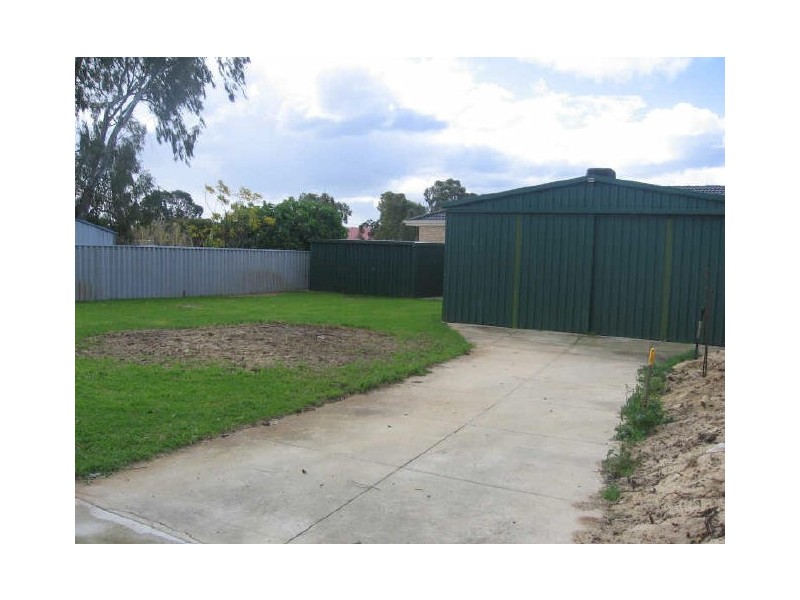 14 Redcliffe Street, East Cannington WA 6107