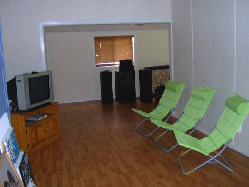 13 Barrie Street, Macksville NSW 2447