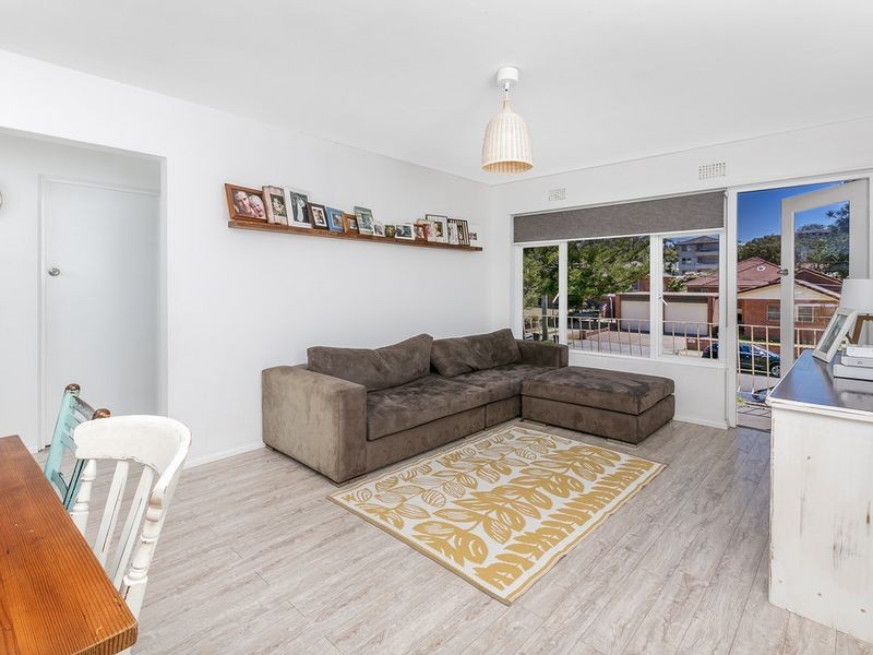 1/15 Kooloora Avenue, Freshwater NSW 2096