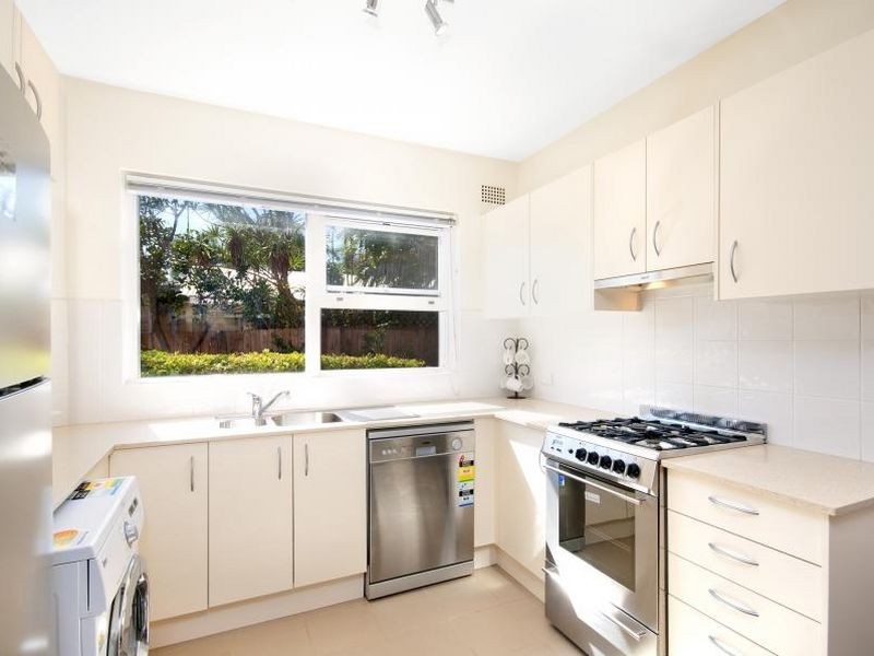 4/19 Stewart Avenue, Curl Curl NSW 2096