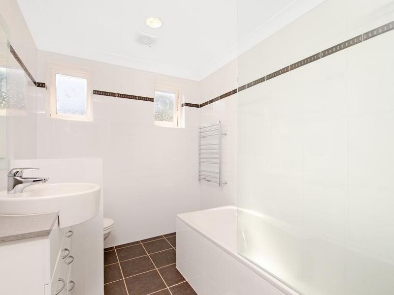 4/19 Stewart Avenue, Curl Curl NSW 2096