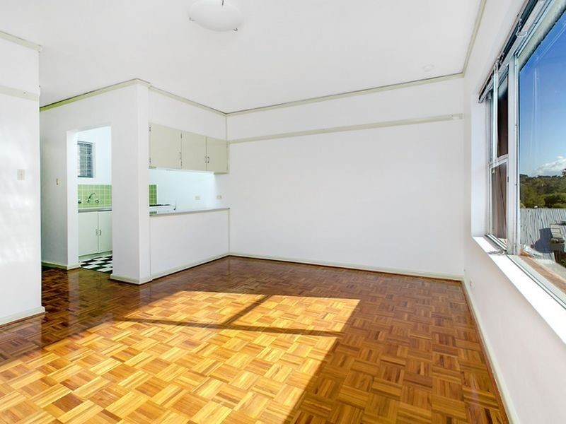 11/10 Campbell Parade, Manly Vale NSW 2093