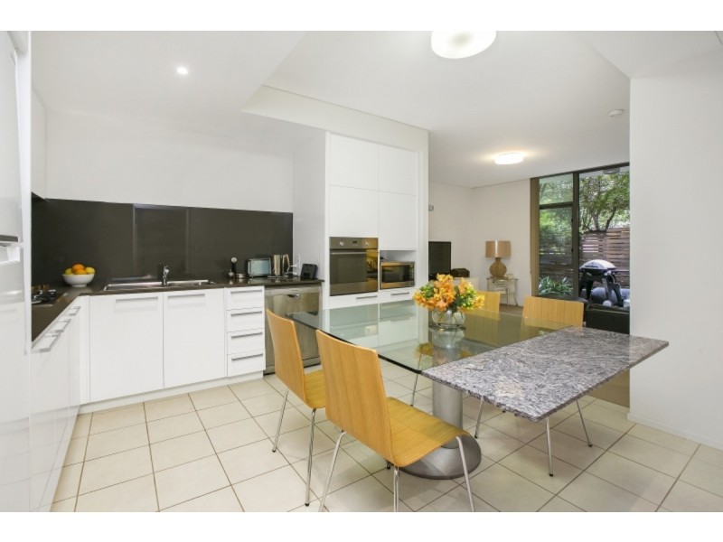 102/2 Sylvan Avenue, Balgowlah NSW 2093