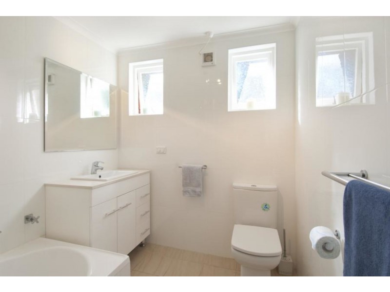 5/19 Stewart Avenue, Curl Curl NSW 2096