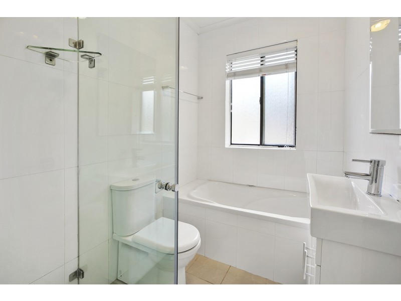 16/3-7 Mactier Street, Narrabeen NSW 2101