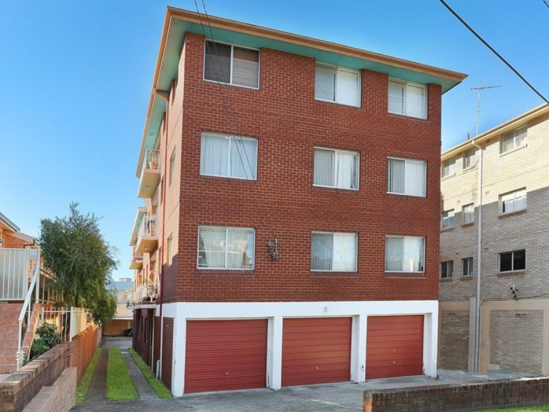 1/5 Francis Street, Dee Why NSW 2099