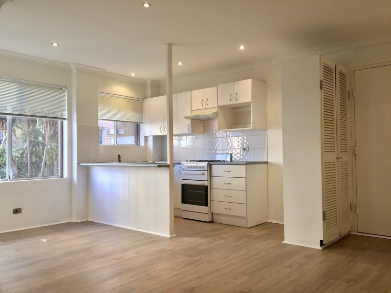 1/5 Francis Street, Dee Why NSW 2099