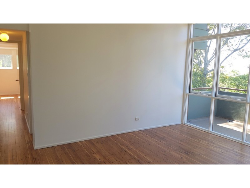 1/4 Allenby Park Parade, Allambie Heights NSW 2100