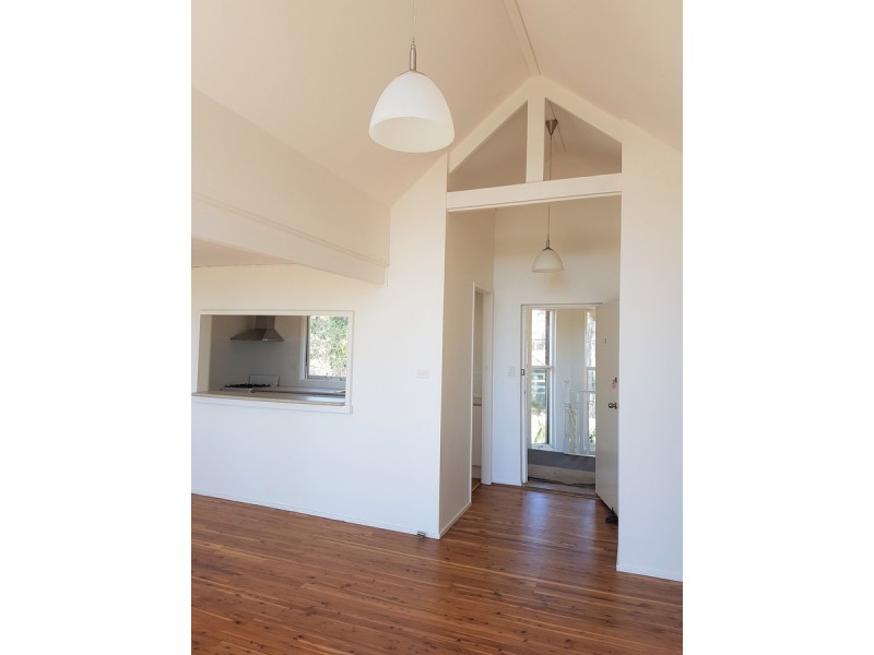 1/4 Allenby Park Parade, Allambie Heights NSW 2100