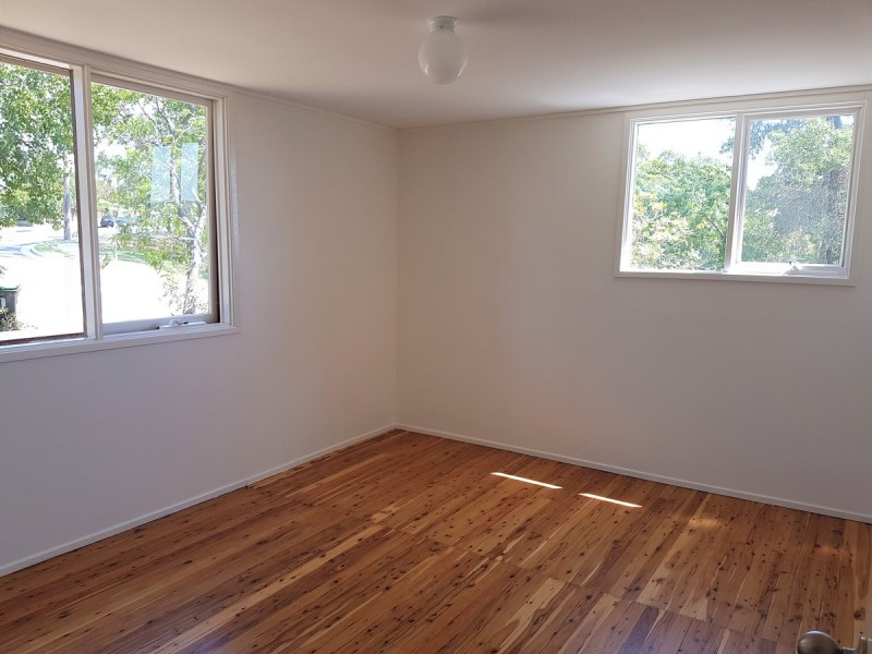 1/4 Allenby Park Parade, Allambie Heights NSW 2100