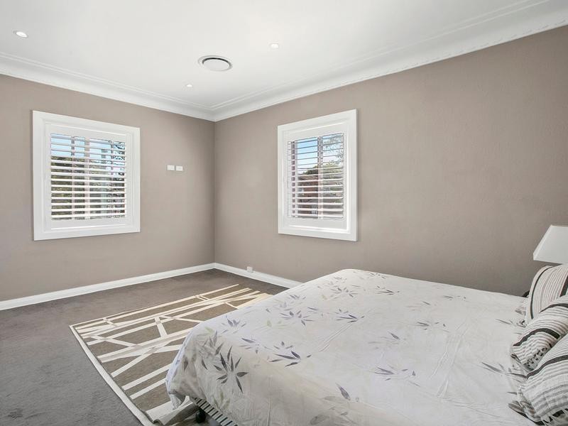 2A Soldiers Avenue, Freshwater NSW 2096