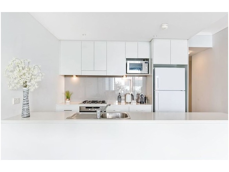 3304/10 Sturdee Parade, Dee Why NSW 2099