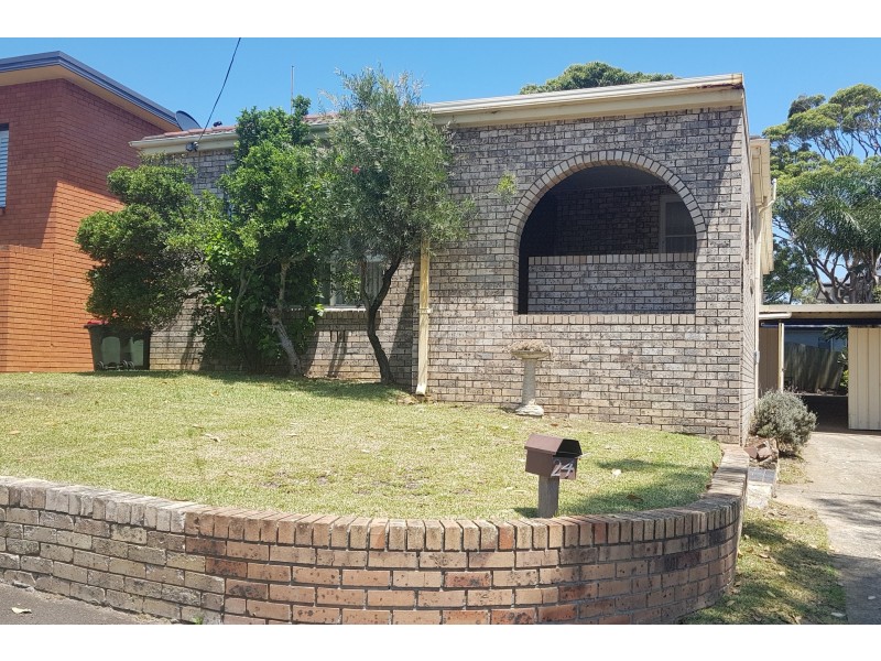 24 Veterans Parade, Wheeler Heights NSW 2097