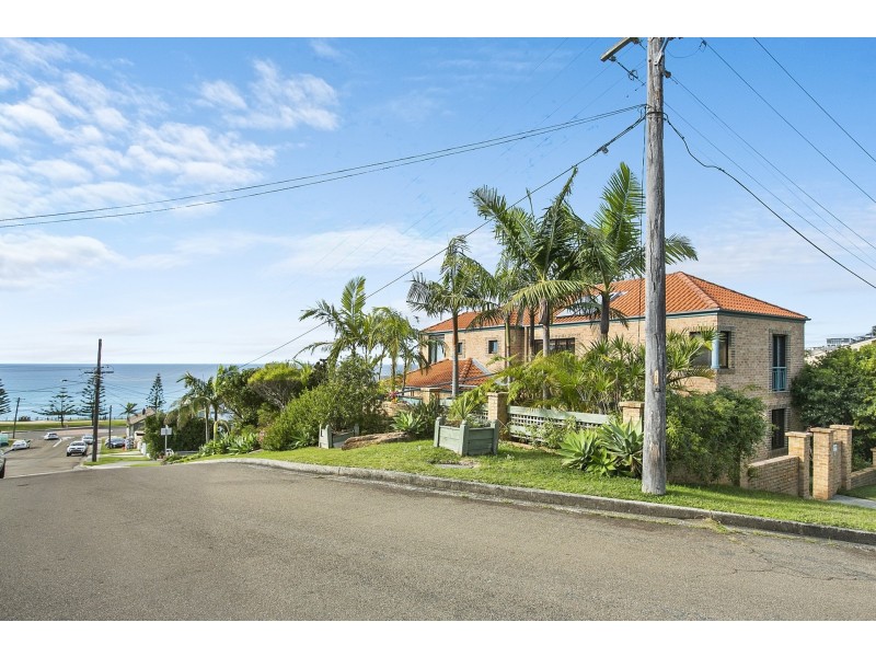 1 Tanderra Place, Curl Curl NSW 2096