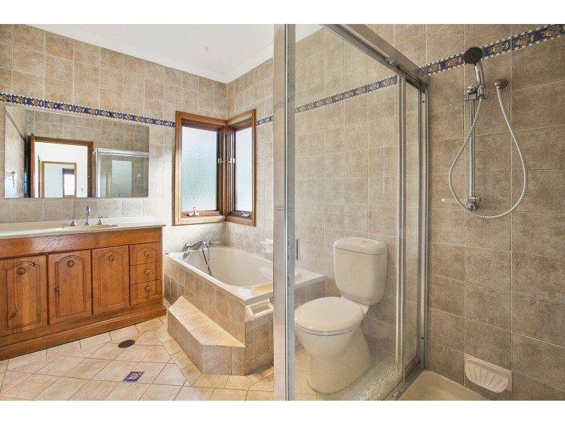 1 Tanderra Place, Curl Curl NSW 2096