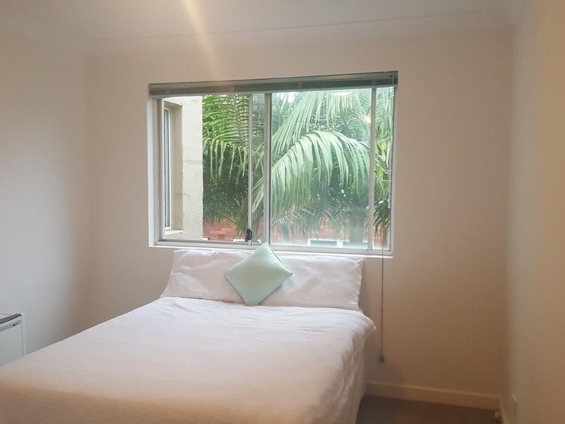 12/4 Campbell Parade, Manly Vale NSW 2093