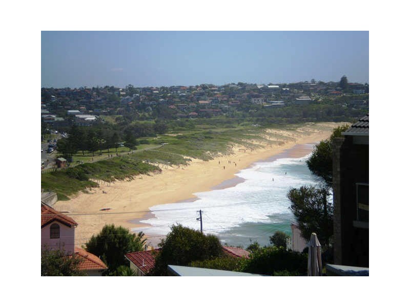 25/2-4 Beach Street, Curl Curl NSW 2096