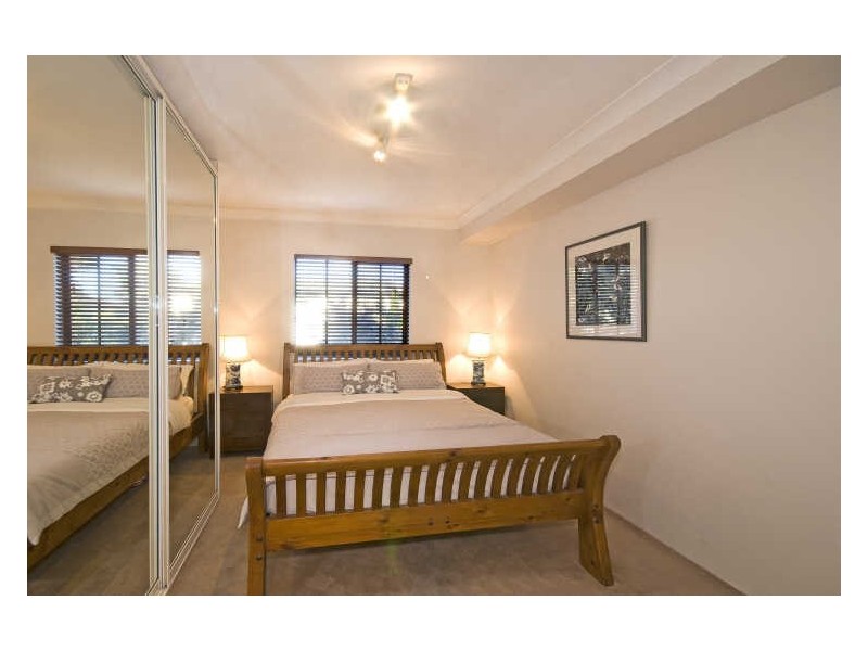 2/21-25 Quirk Road, Manly Vale NSW 2093