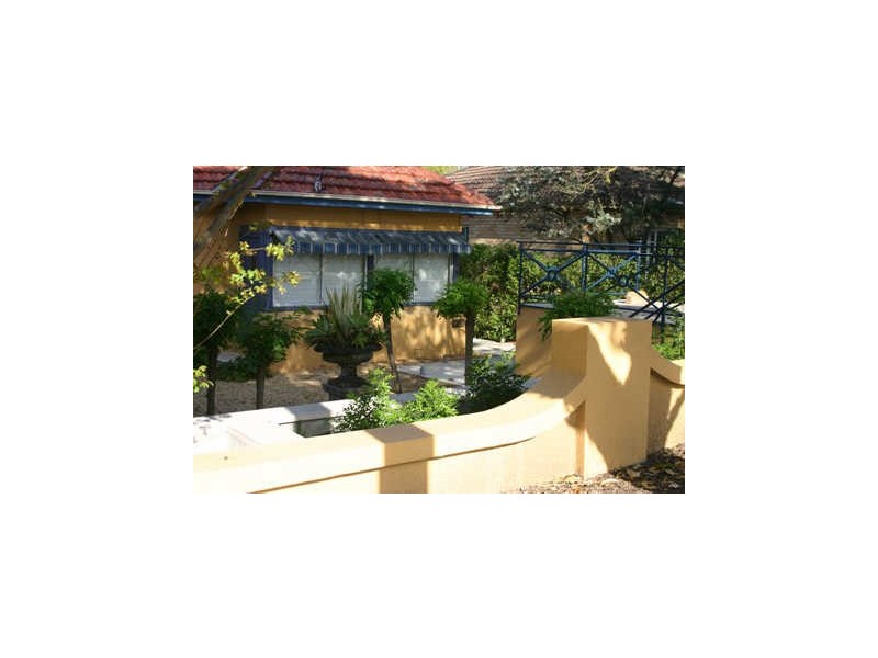 16 Frenchs Forest Road, Seaforth NSW 2092