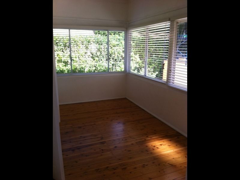 16 Frenchs Forest Road, Seaforth NSW 2092