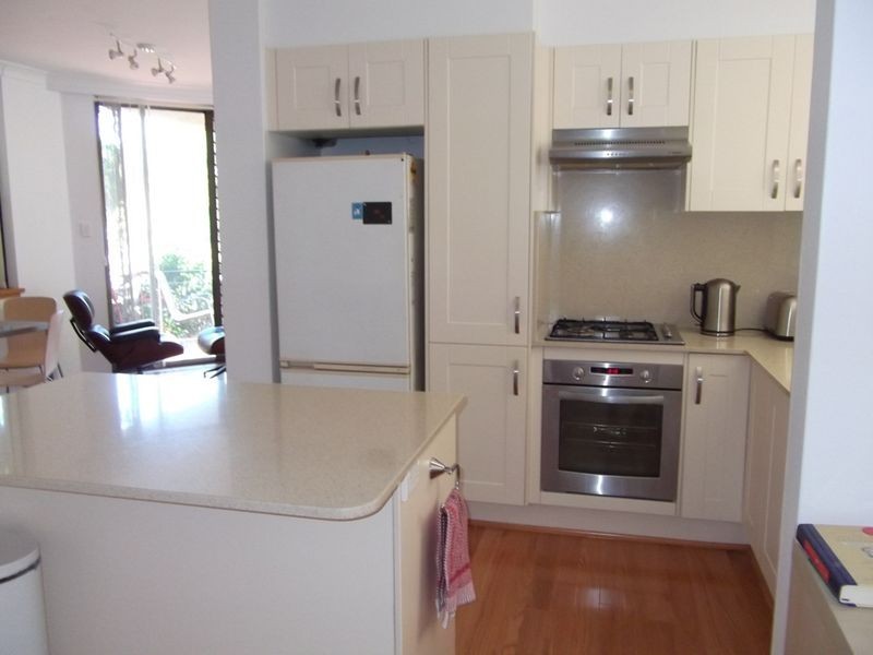 2/18 Baltic Street, Fairlight NSW 2094