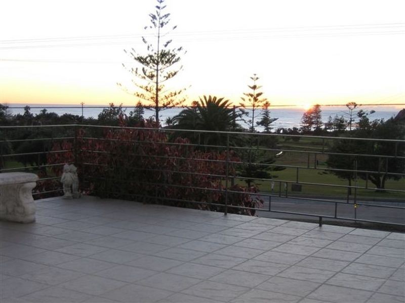 967 Pittwater Rd, Collaroy NSW 2097