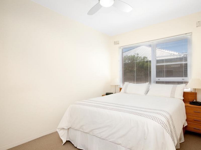 4/19 Stewart Avenue, Curl Curl NSW 2096