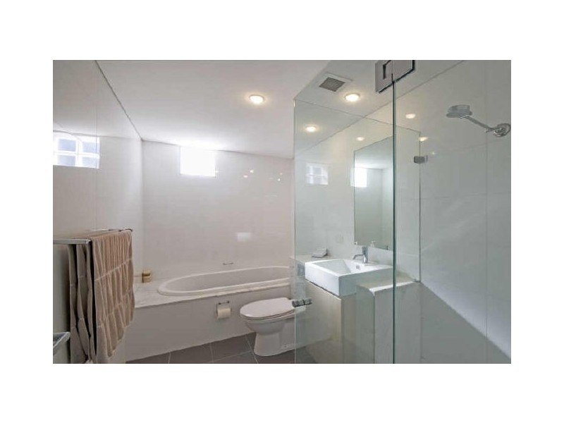 12/2-4 Wentworth Street, Manly NSW 2095