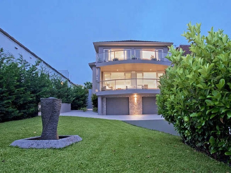 10 Alma Street, Clontarf NSW 2093