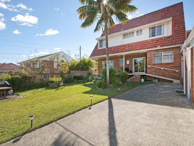 94 Soldiers Avenue, Freshwater NSW 2096