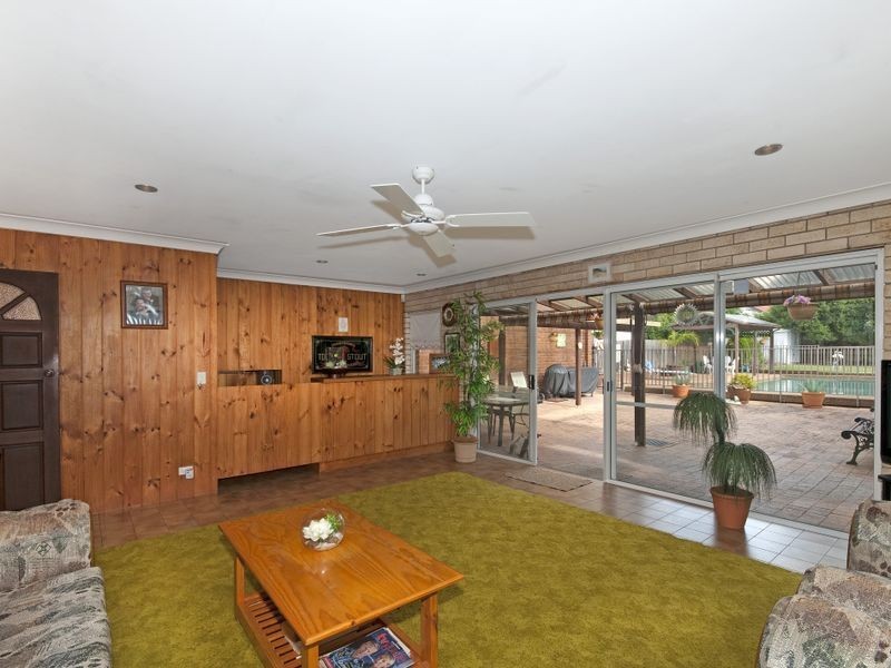 33 Fromelles Avenue, Seaforth NSW 2092