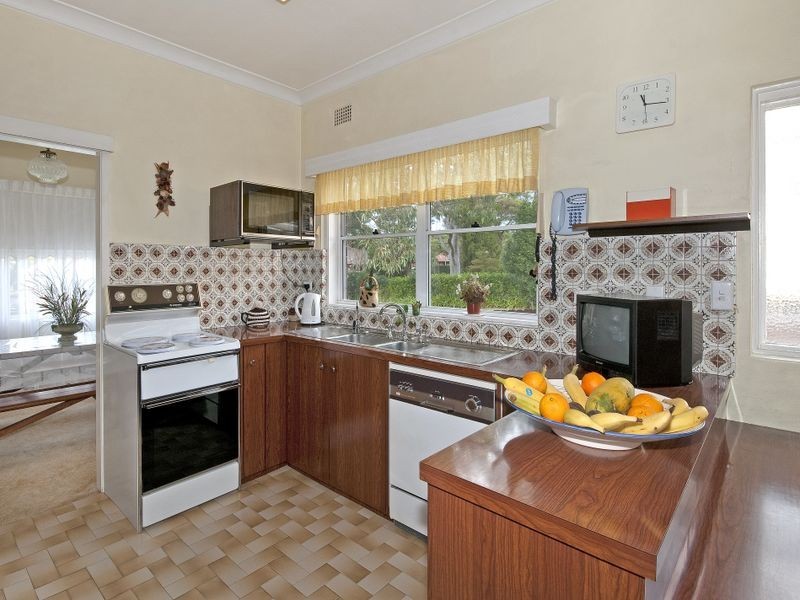 33 Fromelles Avenue, Seaforth NSW 2092