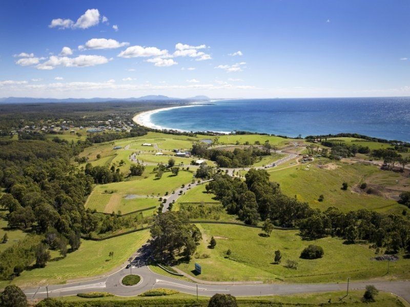 303 The Sand Trap, Hallidays Point NSW 2430