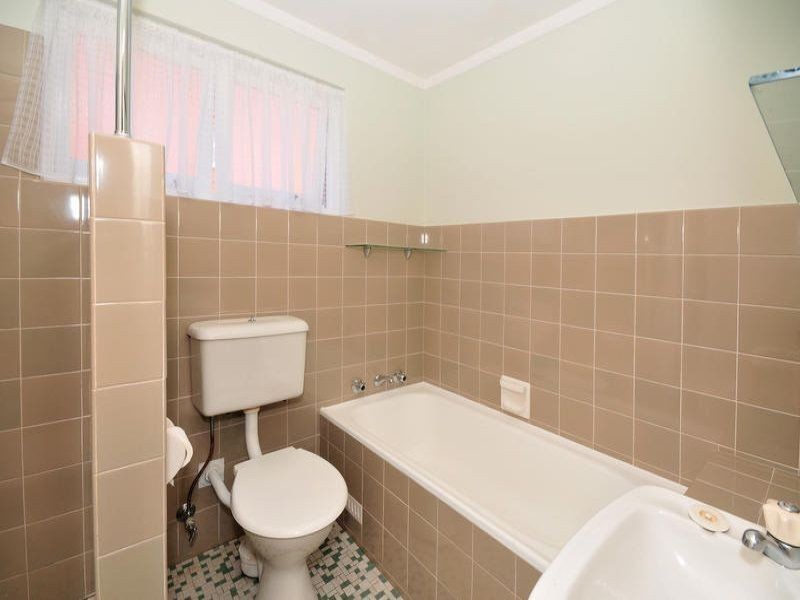 2/15 Wyuna Avenue, Freshwater NSW 2096