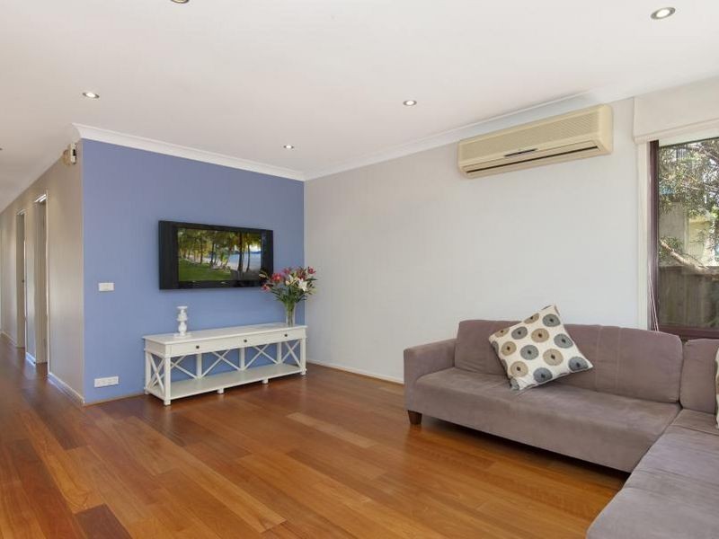 2 Peronne Parade, Allambie NSW 2100